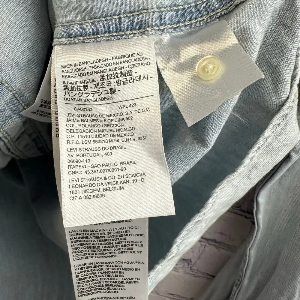 Levi Strauss & Co Light Wash Blue Pearl Snap Denim Western Shirt Women's Medium - Picture 7 of 8